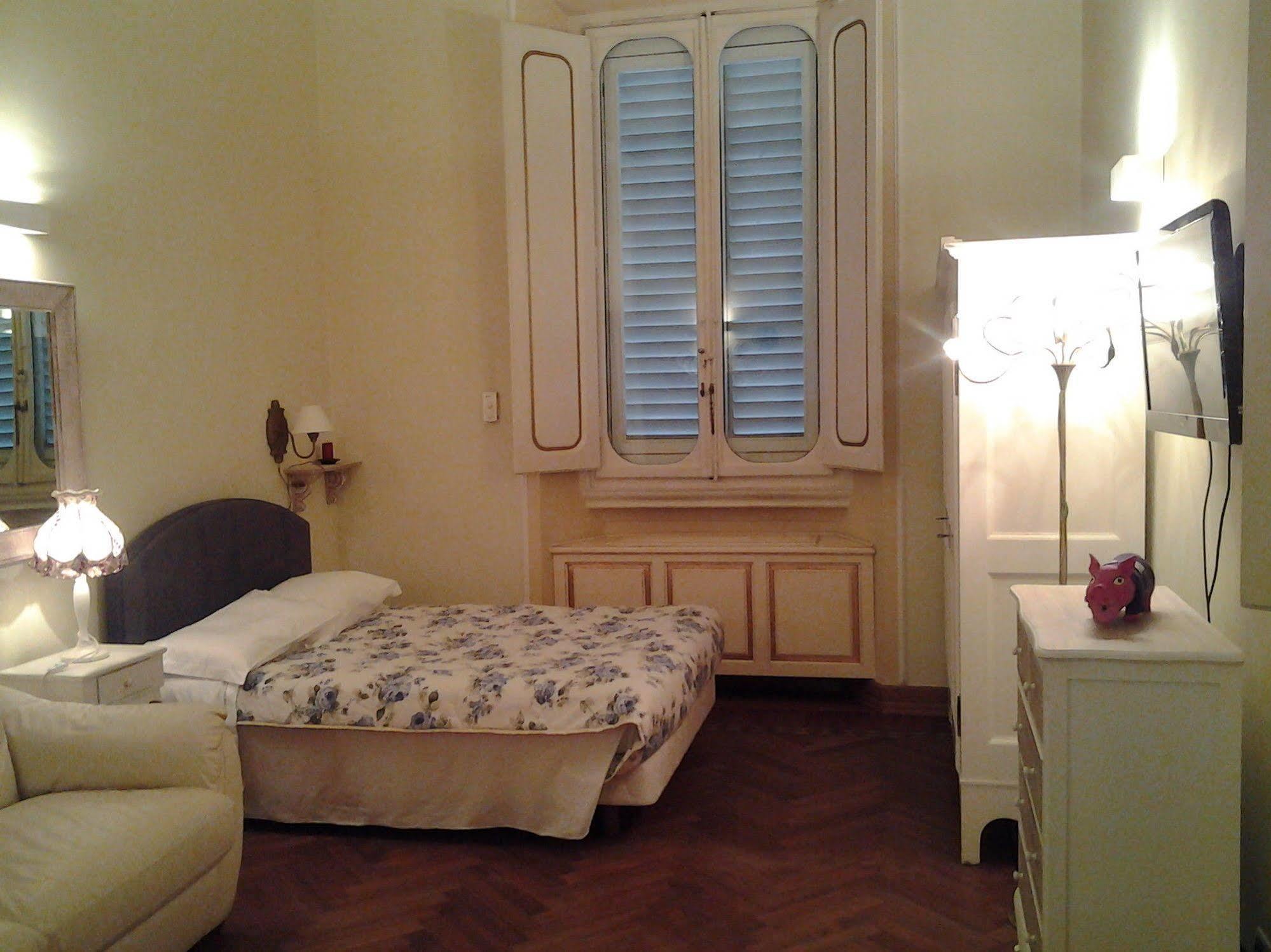 Booking Firenze Appartamenti Dış mekan fotoğraf